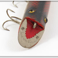 Heddon Red Scale Head On Basser 8509H