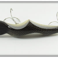 Southern Artificial Bait Co Black Scale Scalloped Wiggler In Tube
